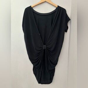 TED BAKER OPEN BACK TOP Sz 2, Feminine, Work, Career/ Black